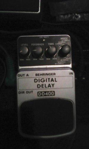 Pedal Delay Behringer Dd400