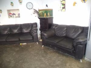 Se Vende Muebles En Semi Cuero Casi Nuevos