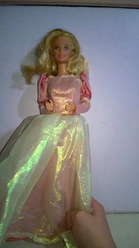 Barbie Princesa Ropa Fija