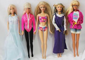 Barbies De Colección, Junto Con Sus Accesorios Y Casas