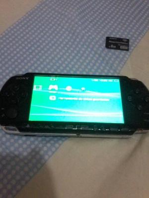 Psp  Con Cargador Y Memoria De 8mg Y Un Bolso Original