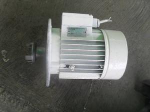 Motor Trifasico v,rpm kw\1.5 Hp,