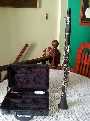 Clarinete Marca King.