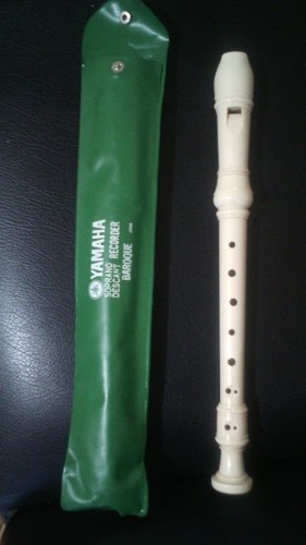 Vendo Flauta Dulce Original Yamaha Como Nueva 40 Mil