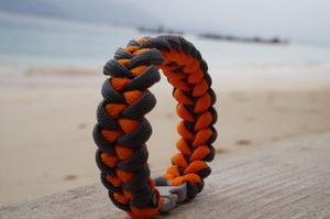 Pulsera Paracord Supervivencia Con Broche Clic Clac Tiburon