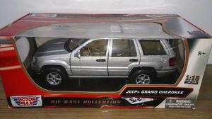 Grand Cherokee Limited Motormax 1/18