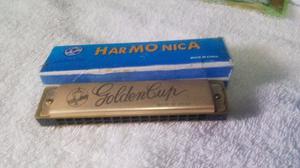 Harmonica Golden Cup Dorada.