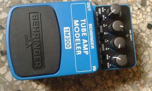 Amplificador - Modulador (pedal Para Efectos)marca Behringer