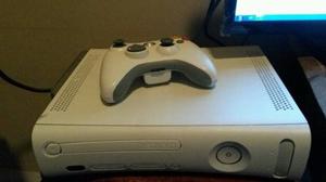 Xbox 360 Arcade Blanco Chipeado Con 2 Controles Y Juegos