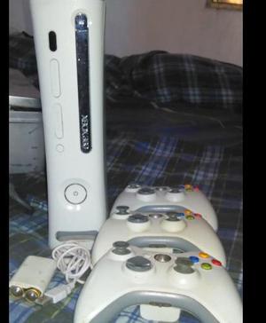 Xbox 360 Arcade Chipeado Con 2 Controles