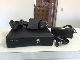 Xbox 360 Slim 4gb Kinect Original Mas 7 Juegos Y 2 Controles