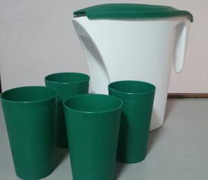 Juego De Jarra Con 4 Vasos Ubicado En Caricuao