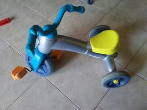 Triciclo Fisher Price