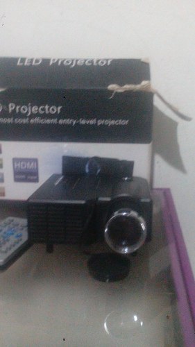 Mini Proyector Portatil