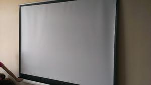 Remato Pantalla De Proyeccion Video Beam