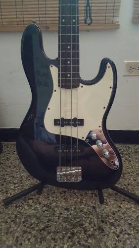 Bajo Squier By Fender Jazz Bass. Como Nuevo