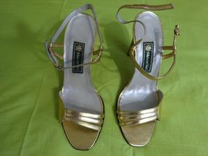 Sandalias Elegante De Vestir Talla 40.