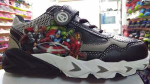 Zapatos Avengers