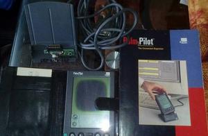 Palm Pilot Con Accesorios Y Manual Repuesto O Reparar