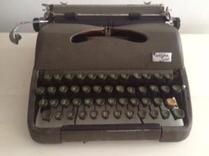 Maquina De Escribir Antigua, Solo Para Decoracion Vintage