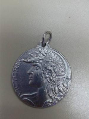 Medalla Victoria Alto Relieve Plata