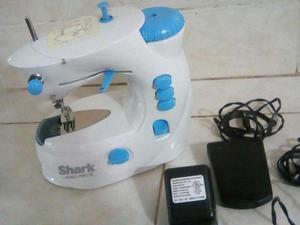 Maquina De Coser Portatil Shark Euro Pro X