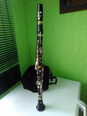 Clarinete Yamaha 255
