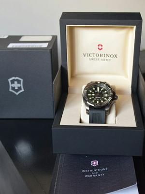 Reloj Victorinox Swiss Army Dive Master 500 Original