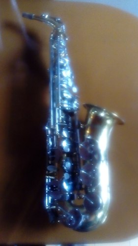 Saxofon Alto Mendini Perfecto Estado