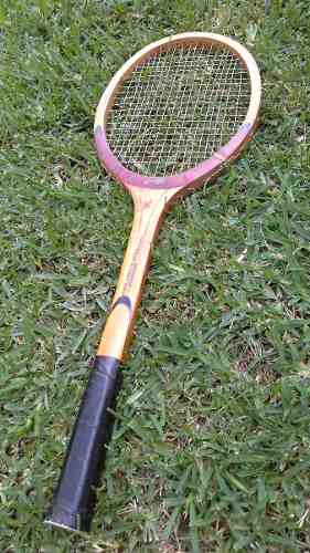 Raqueta De Tenis Antigua En Madera