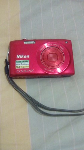 Cámara Nikon 16 Megapixeles