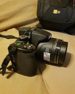 Nikon P520 Estuche+accesorios