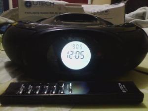 Radio Reloj Para Ipod/ Mp3 Modelo Uid809b Marca Utech