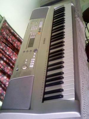 Teclado Yamaha Psr E303