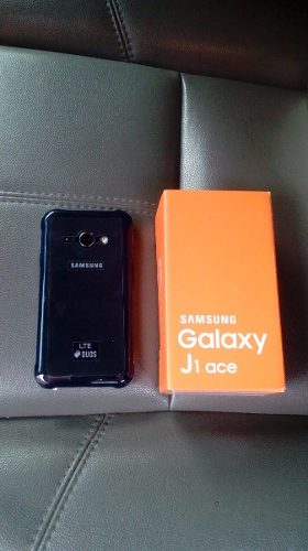 Telefono Samsung J1 Ace