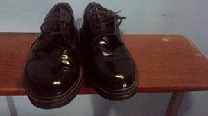 Se Vende Zapatos Patente De Hombres Talla 42