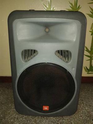 Corneta Jbl Eon P1 Amplificada.