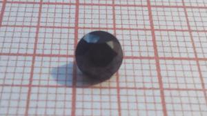 Diamante Negro Natural De 5,85mm Y 0,19grs= 0,90cts Peso
