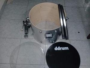 Bombo De Bateria Con Su Pedal