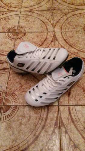 Zapatos De Fútbol R8a Usados Talla 38 Remate