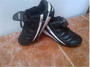 Zapatos Taco Para Futbol Negro Tabbuche Talla 28