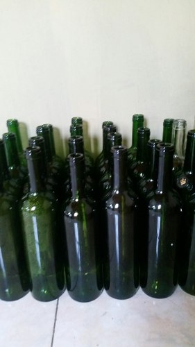 Botellas De Vidrio Vacías 0.75 L Color Verde. 80