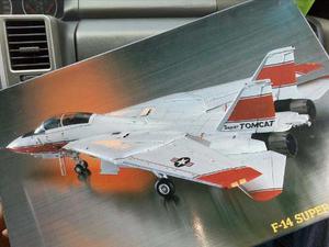 Avion A Escala 1:48 F14 Super Tomcat