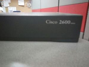 Router Cisco  Con Tarjeta Vic De 2 Fxs Y Puerto Serial