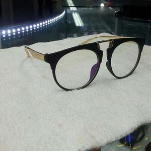 Disponibles Monturas De Lentes Negras