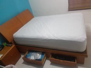 Cama Matrimonial + Colchón + Mesa De Noche