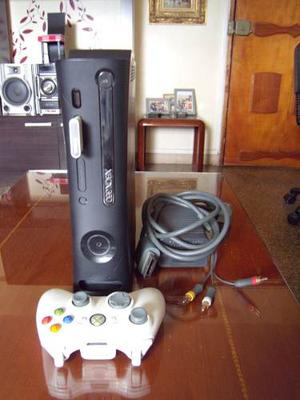 Xbox 360 De 120gb + 1 Control Y Sus Cables Original.
