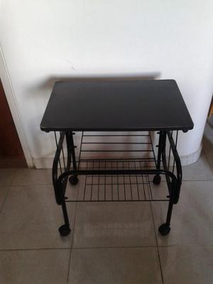 Mesa Para Tv. Usada (formica Y Metal)