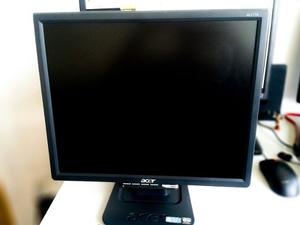Monitor Acer 17'