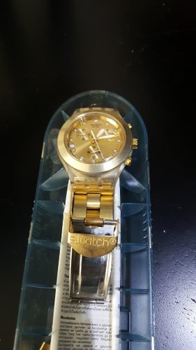 Reloj Swatch Diafhane Dorado